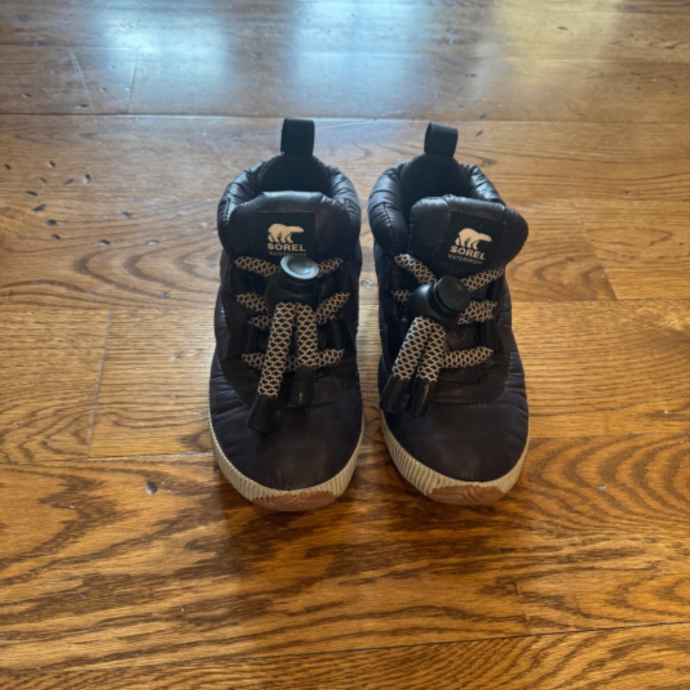 Sorel winter sneakers water proof